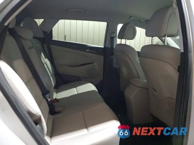 Zdjęcie 11 z 13 samochodu: 2018 HYUNDAI TUCSON SEL VIN:KM8J3CA46JU608111 - miniatura