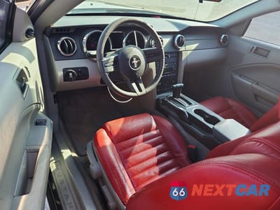 Zdjęcie 8 z 12 samochodu: 2005 FORD MUSTANG VIN:1ZVFT80NX55154573 - miniatura