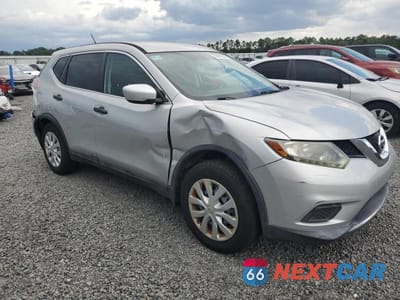 Czwarte zdjęcie samochodu z boku: 2016 NISSAN ROGUE S VIN:5N1AT2MN9GC913941 - miniatura