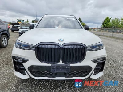 Piąte zdjęcie samochodu w środku: 2019 BMW X7 XDRIVE50I VIN:5UXCX4C56KLS36014 - miniatura