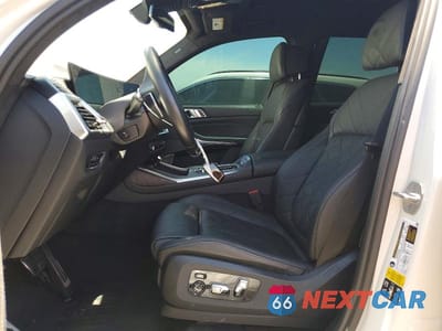Zdjęcie 7 z 13 samochodu: 2023 BMW X7 XDRIVE40I VIN:5UX23EM05P9P84249 - miniatura