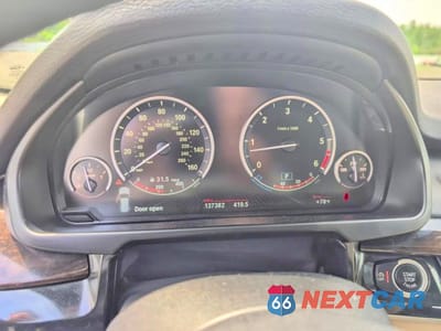 Zdjęcie 8 z 10 samochodu: 2014 BMW X5 XDRIVE35D VIN:5UXKS4C5XE0J94155 - miniatura