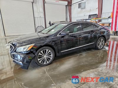 2017 BUICK LACROSSE ESSENCE 1G4ZP5SS8HU211641 - główne zdjęcie licytacji z USA - miniatura