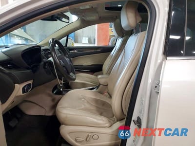 Zdjęcie 7 z 13 samochodu: 2017 LINCOLN MKC RESERVE VIN:5LMTJ3DH6HUL46577 - miniatura