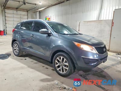 Czwarte zdjęcie samochodu z boku: 2015 KIA SPORTAGE LX VIN:KNDPBCAC1F7752177 - miniatura