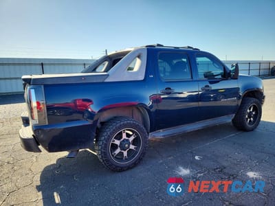 Trzecie zdjęcie samochodu z tyłu: 2007 CHEVROLET AVALANCHE C1500 VIN:3GNEC12007G166158 - miniatura