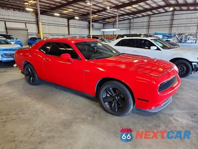 Czwarte zdjęcie samochodu z boku: 2018 DODGE CHALLENGER SXT VIN:2C3CDZAG2JH130834 - miniatura
