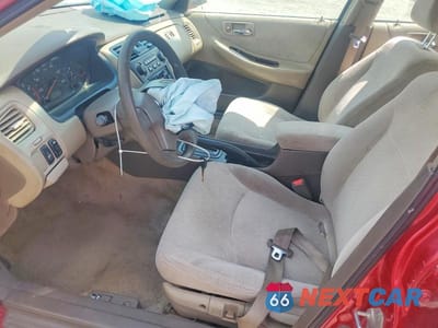 Zdjęcie 7 z 12 samochodu: 2002 HONDA ACCORD SE VIN:JHMCG567X2C021125 - miniatura