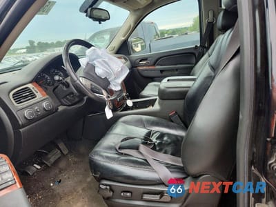 Zdjęcie 7 z 13 samochodu: 2011 CHEVROLET TAHOE K1500 LT VIN:1GNSKBE05BR255417 - miniatura