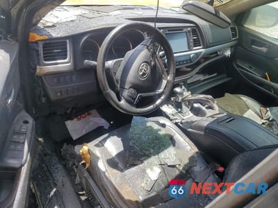 Zdjęcie 8 z 13 samochodu: 2015 TOYOTA HIGHLANDER XLE VIN:5TDJKRFH4FS174983 - miniatura