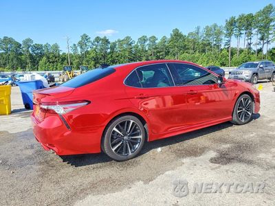 Trzecie zdjęcie samochodu z tyłu: 2019 TOYOTA CAMRY XSE VIN:4T1B61HK2KU262158 - miniatura