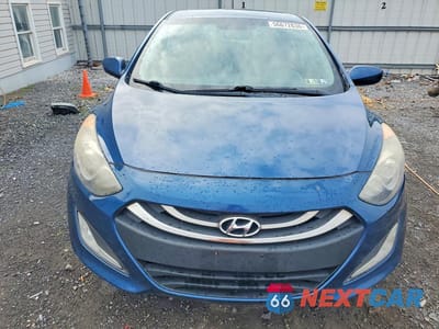 Piąte zdjęcie samochodu w środku: 2014 HYUNDAI ELANTRA GT BASE VIN:KMHD35LH1EU172010 - miniatura