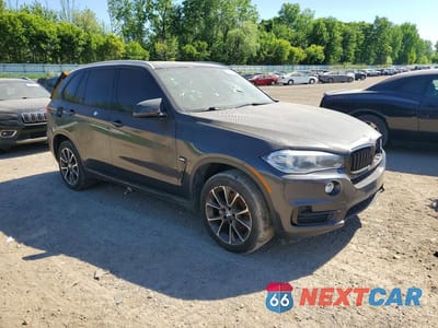 Czwarte zdjęcie samochodu z boku: 2014 BMW X5 XDRIVE35I VIN:5UXKR0C5XE0K42192 - miniatura