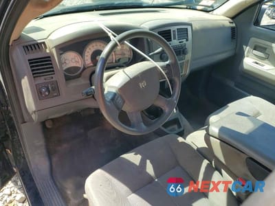 Zdjęcie 8 z 12 samochodu: 2006 DODGE DAKOTA SLT VIN:1D7HW42K06S527997 - miniatura