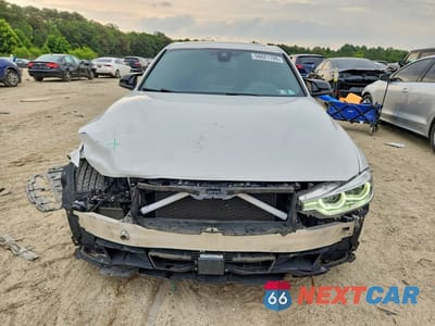 Piąte zdjęcie samochodu w środku: 2016 BMW 328 XI SULEV VIN:WBA8E3G55GNT75416 - miniatura