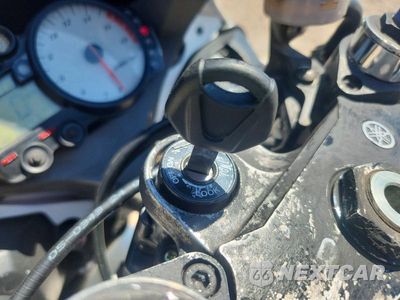 Zdjęcie 8 z 9 samochodu: 2005 YAMAHA YZFR6 L VIN:JYARJ06Y75A005095 - miniatura