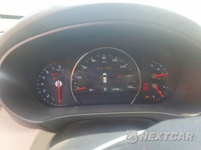Zdjęcie 9 z 13 samochodu: 2017 KIA SORENTO EX VIN:5XYPHDA56HG318803 - miniatura