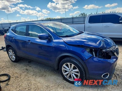 Czwarte zdjęcie samochodu z boku: 2019 NISSAN QASHQAI SV VIN:JN1BJ1CR4KW331043 - miniatura