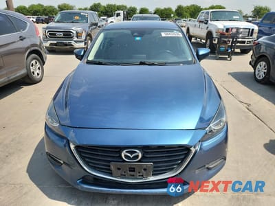 Piąte zdjęcie samochodu w środku: 2018 MAZDA 3 TOURING VIN:3MZBN1L34JM271578 - miniatura