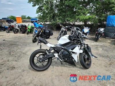 2020 KAWASAKI EX650 N ML5EXEN16LDA13247 - główne zdjęcie licytacji z USA - miniatura