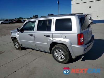 Drugie zdjęcie samochodu z przodu: 2008 JEEP PATRIOT SPORT VIN:1J8FF28W98D636779 - miniatura