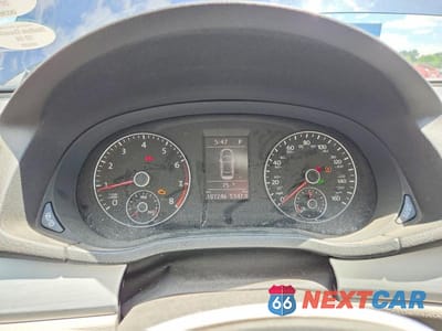 Zdjęcie 9 z 12 samochodu: 2013 VOLKSWAGEN PASSAT SE VIN:1VWBP7A35DC037486 - miniatura