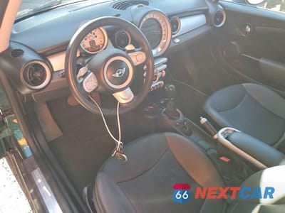 Zdjęcie 8 z 12 samochodu: 2008 MINI COOPER CLUBMAN VIN:WMWML33588TN67159 - miniatura