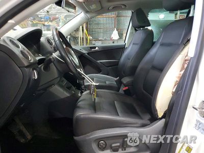 Zdjęcie 7 z 13 samochodu: 2017 VOLKSWAGEN TIGUAN WOLFSBURG VIN:WVGSV7AX0HW506172 - miniatura