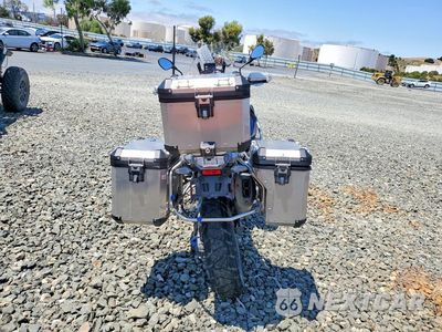Czwarte zdjęcie samochodu z boku: 2023 BMW R 1250 GS ADVENTURE VIN:WB10M1306P6G81763 - miniatura
