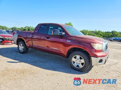 Czwarte zdjęcie samochodu z boku: 2007 TOYOTA TUNDRA DOUBLE CAB SR5 VIN:5TFRV54157X003762 - miniatura
