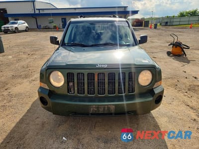 Piąte zdjęcie samochodu w środku: 2007 JEEP PATRIOT SPORT VIN:1J8FF28W87D418296 - miniatura