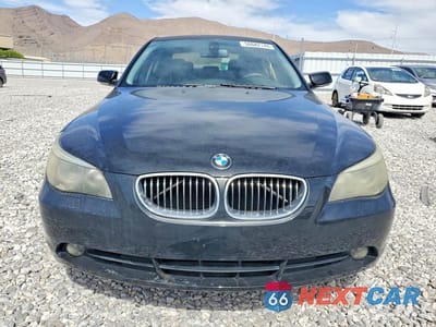 Piąte zdjęcie samochodu w środku: 2007 BMW 530 XI VIN:WBANF73587CY18098 - miniatura