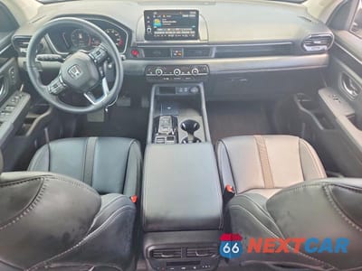 Zdjęcie 8 z 13 samochodu: 2025 HONDA PILOT EXL VIN:5FNYG2H44SB016644 - miniatura