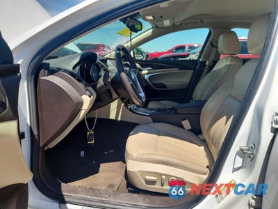 Zdjęcie 7 z 13 samochodu: 2012 BUICK REGAL PREMIUM VIN:2G4GS5EV0C9144227 - miniatura