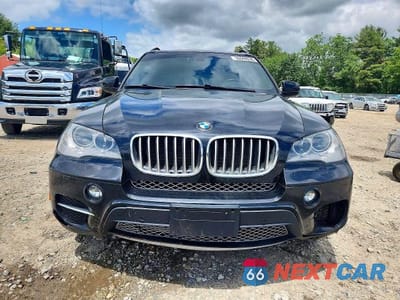 Piąte zdjęcie samochodu w środku: 2012 BMW X5 XDRIVE35D VIN:5UXZW0C59C0B88441 - miniatura