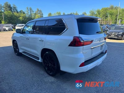Trzecie zdjęcie samochodu z tyłu: 2016 LEXUS LX 570 VIN:JTJHY7AX3G4213685 - miniatura