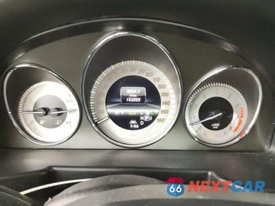 Zdjęcie 9 z 13 samochodu: 2013 MERCEDES-BENZ GLK 350 VIN:WDCGG5HB7DF944503 - miniatura