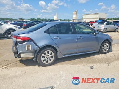Trzecie zdjęcie samochodu z tyłu: 2020 TOYOTA COROLLA LE VIN:JTDEPRAE9LJ097682 - miniatura