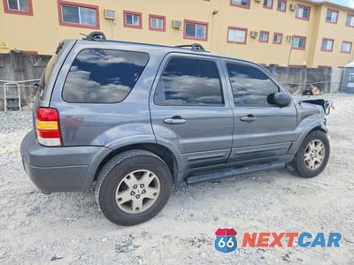 Trzecie zdjęcie samochodu z tyłu: 2005 FORD ESCAPE LIMITED VIN:1FMCU041X5KD13679 - miniatura