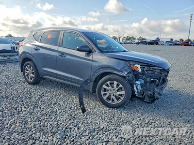 Czwarte zdjęcie samochodu z boku: 2019 HYUNDAI TUCSON VALUE VIN:KM8J33A48KU078340 - miniatura