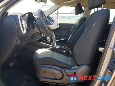 Zdjęcie 7 z 13 samochodu: 2025 KIA SOUL LX VIN:KNDJ23AU1S7940481 - miniatura