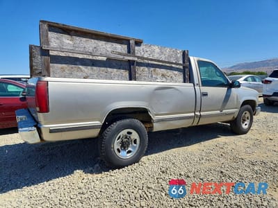 Trzecie zdjęcie samochodu z tyłu: 2000 GMC SIERRA C2500 VIN:1GTGC24J7YR155320 - miniatura