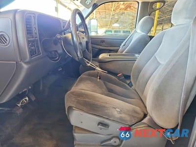 Zdjęcie 7 z 12 samochodu: 2006 GMC SIERRA K2500 HEAVY DUTY VIN:1GTHK23D76F150894 - miniatura