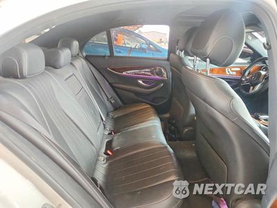 Zdjęcie 10 z 12 samochodu: 2019 MERCEDES-BENZ E 300 VIN:WDDZF4JB6KA628077 - miniatura