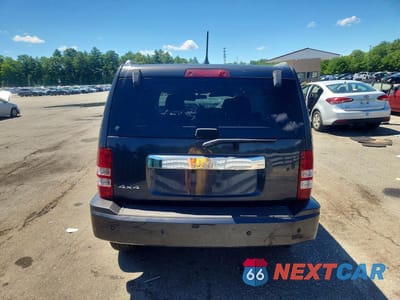 Zdjęcie 6 z 13 samochodu: 2011 JEEP LIBERTY SPORT VIN:1J4PN2GK3BW584438 - miniatura