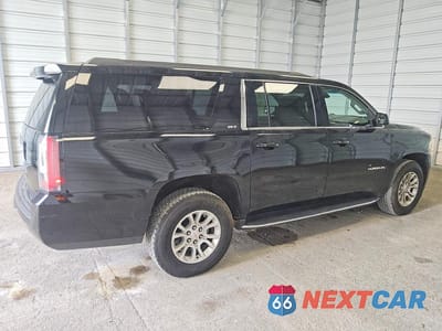 Trzecie zdjęcie samochodu z tyłu: 2020 GMC YUKON XL K1500 SLT VIN:1GKS2GKC8LR238752 - miniatura