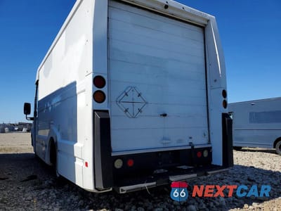 Zdjęcie 6 z 13 samochodu: 2013 ISUZU NPR VIN:JALB4T172D7W01089 - miniatura