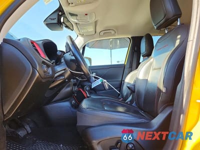Zdjęcie 7 z 14 samochodu: 2017 JEEP RENEGADE TRAILHAWK VIN:ZACCJBCB6HPF18204 - miniatura