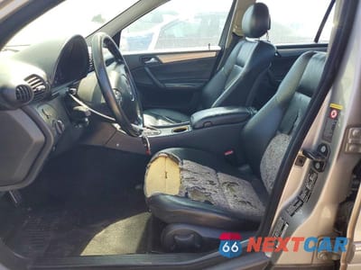 Zdjęcie 7 z 12 samochodu: 2005 MERCEDES-BENZ C 230K SPORT SEDAN VIN:WDBRF40J95F709860 - miniatura