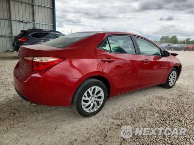 Trzecie zdjęcie samochodu z tyłu: 2018 TOYOTA COROLLA LE VIN:5YFBURHE0JP767601 - miniatura
